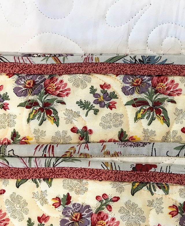 Quilt Piped Binding Edges