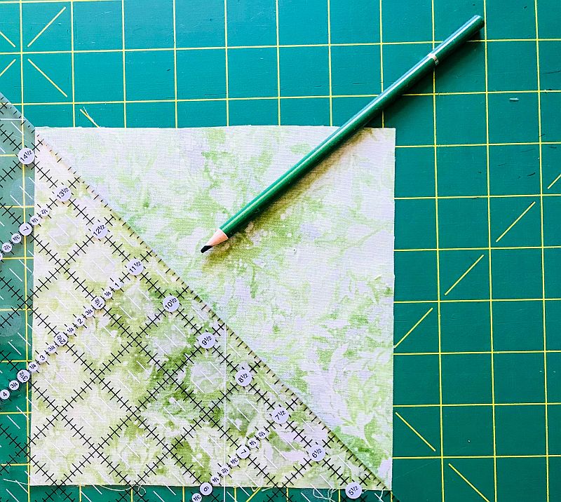 Quilt Tutorial: How to Make Half Square Triangle Quilt Blocks (HSTs) in the traditional manner