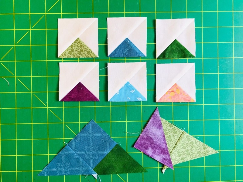 Quilt Tutorial: Piecing a Triangle Setting Block