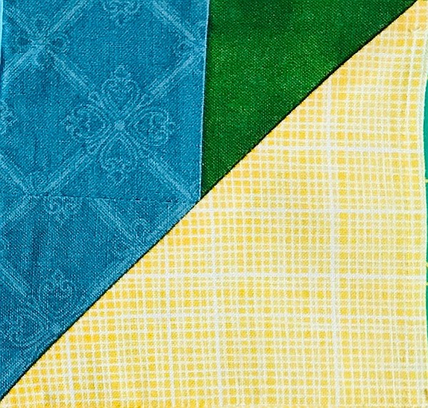 Quilt Tutorial: Piecing the Side of the Crayon Box Block