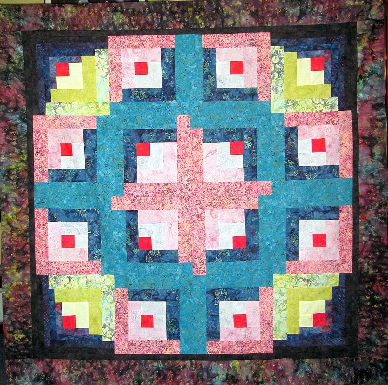 Circle of Life Curved Log Cabin Quilt