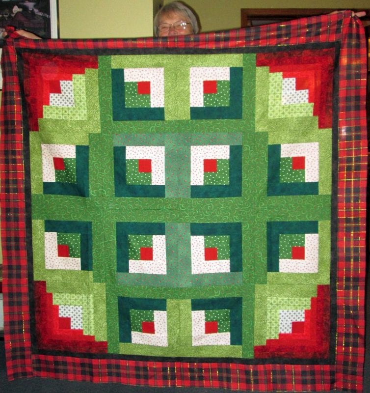 Circle of Life Curved Log Cabin Quilt