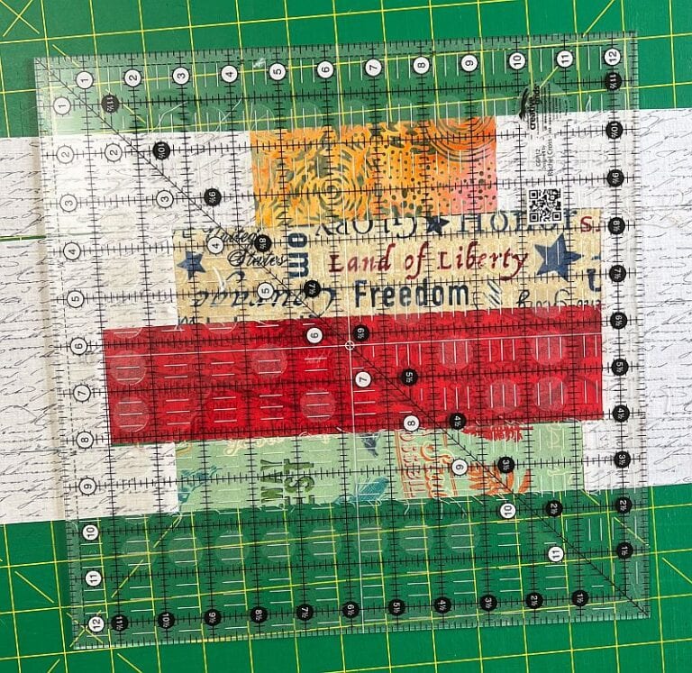 Bookworm Quilt Block ⋆ Scrapdash