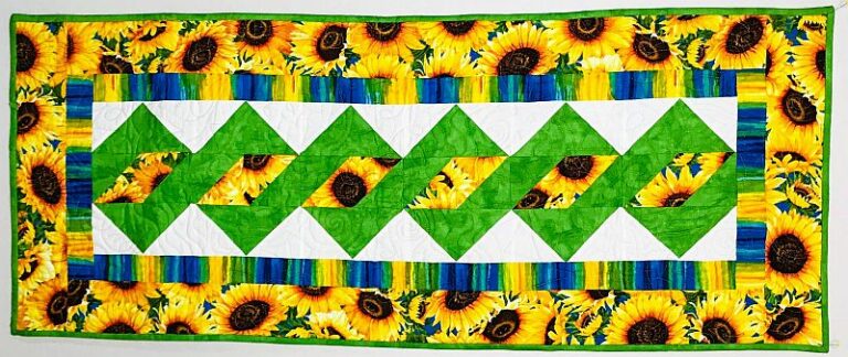 Sunflower Table Runner ⋆ Scrapdash Quilt Patterns and Tutorials